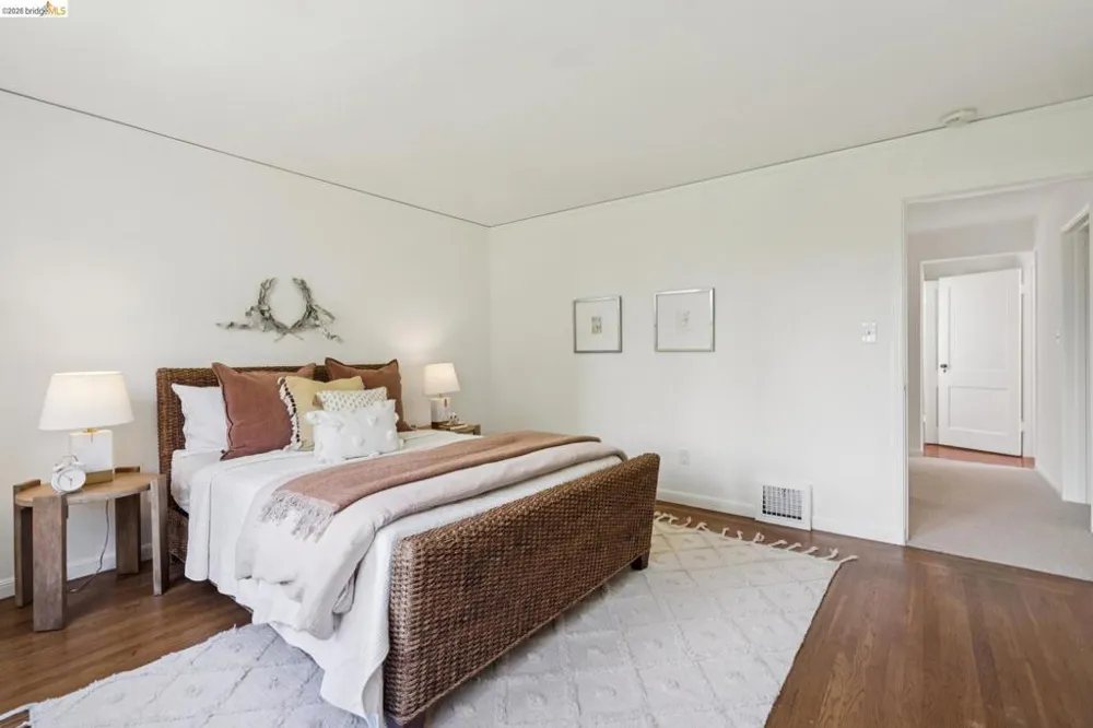 312 Saint James Drive Piedmont, CA 94611