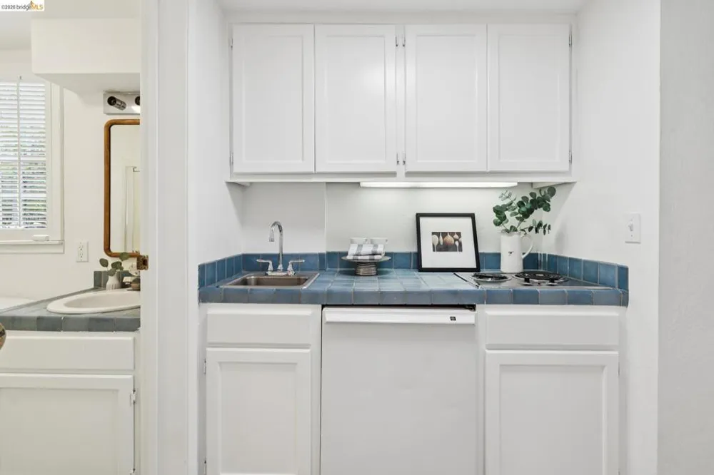312 Saint James Drive Piedmont, CA 94611