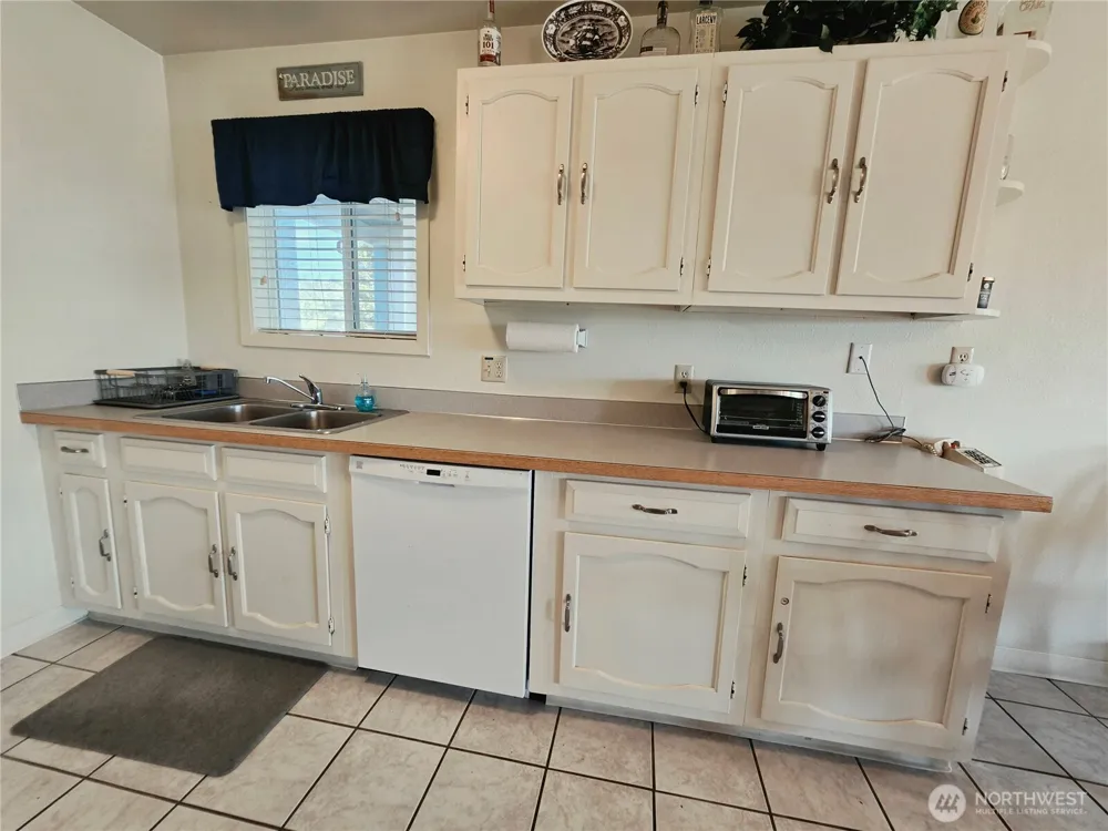 2210 26th Street NW #422 Long Beach, WA 98631