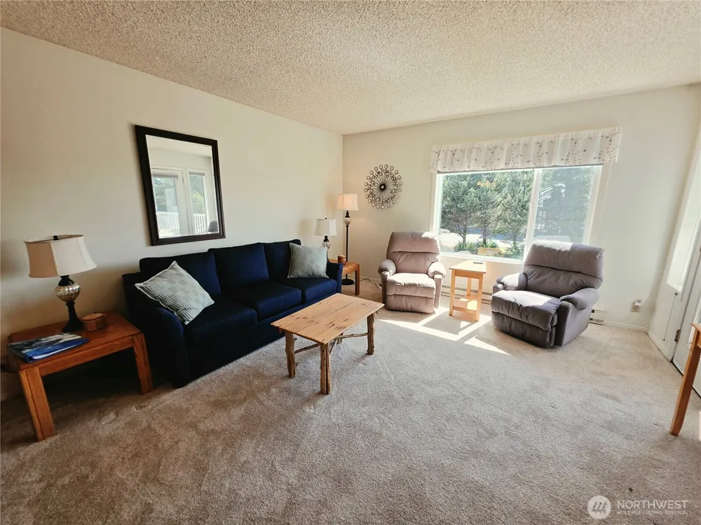 2210 26th Street NW #422 Long Beach, WA 98631