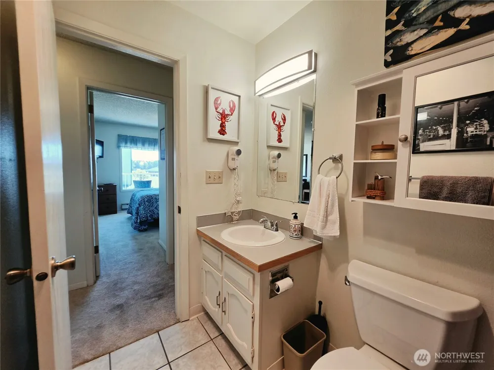 2210 26th Street NW #422 Long Beach, WA 98631