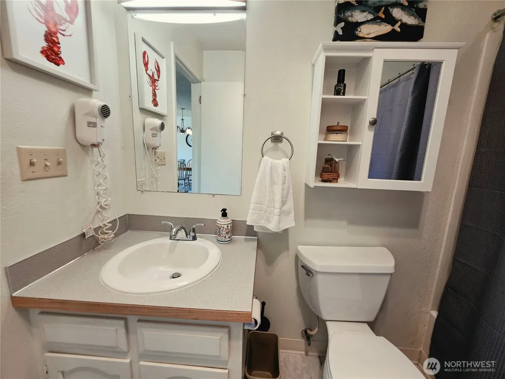 2210 26th Street NW #422 Long Beach, WA 98631