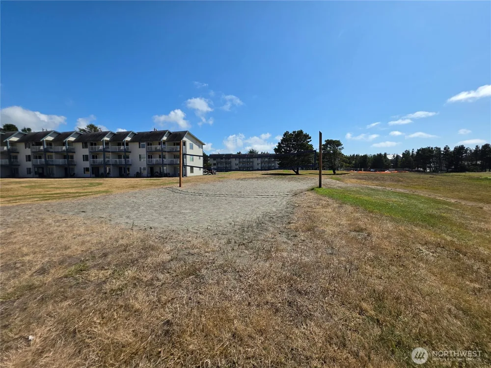 2210 26th Street NW #422 Long Beach, WA 98631