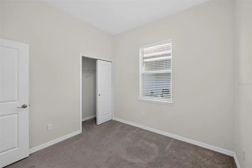 816 MIDDLETON STREET Debary, FL 32713