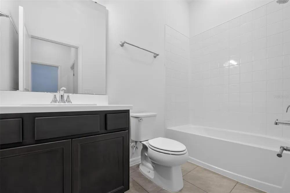 816 MIDDLETON STREET Debary, FL 32713
