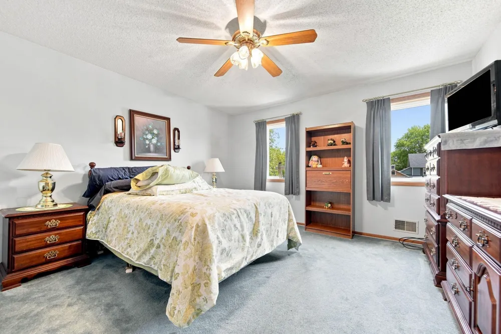 3017 Standridge Place Maplewood, MN 55109