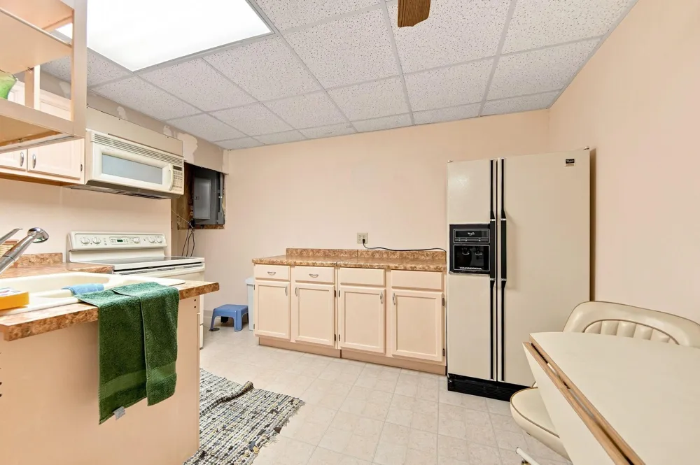 3017 Standridge Place Maplewood, MN 55109