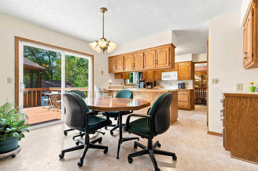 3017 Standridge Place Maplewood, MN 55109