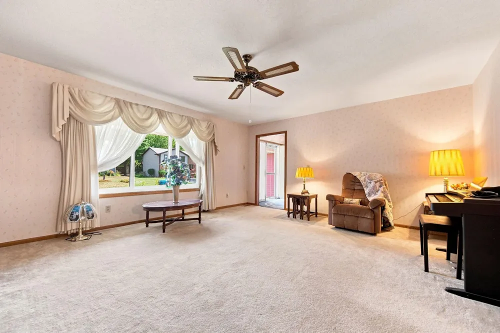 3017 Standridge Place Maplewood, MN 55109