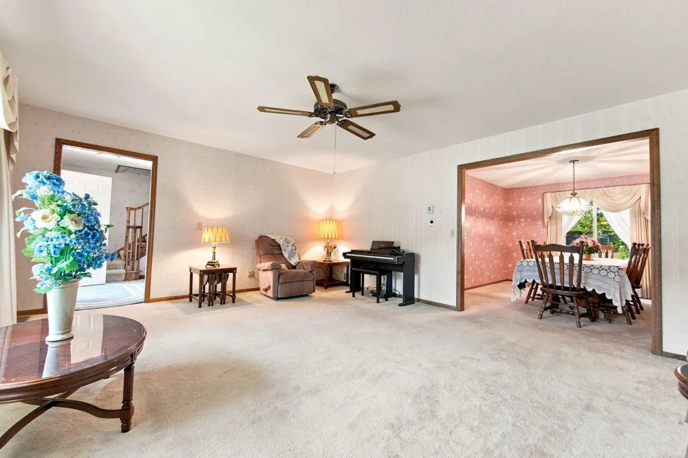 3017 Standridge Place Maplewood, MN 55109