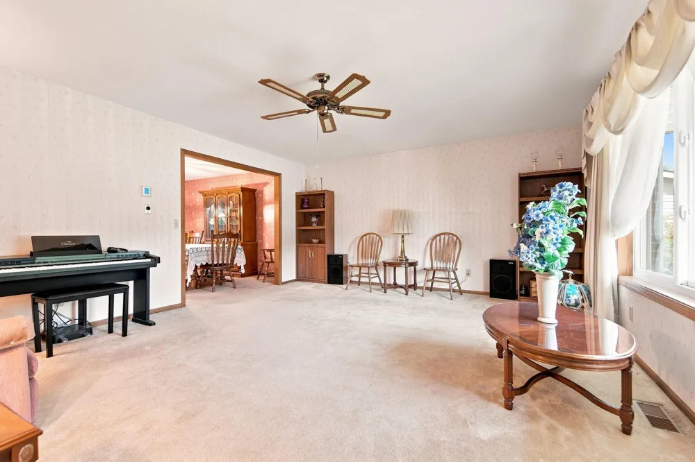 3017 Standridge Place Maplewood, MN 55109