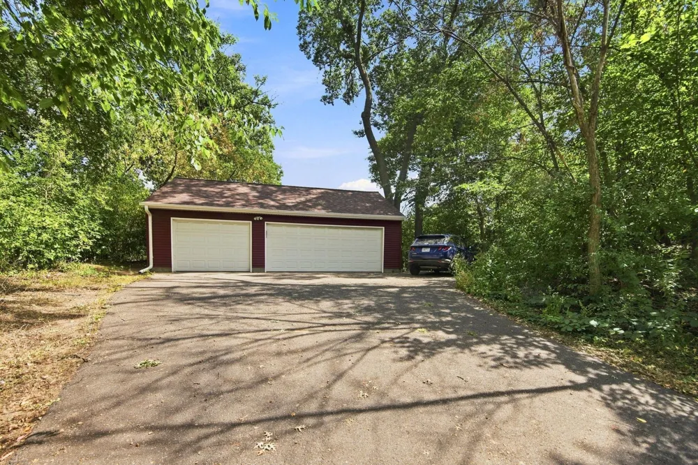 3017 Standridge Place Maplewood, MN 55109