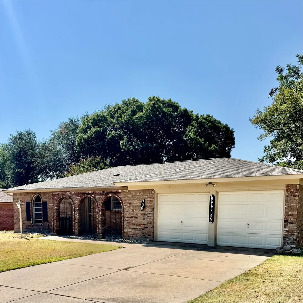 606 Pepperidge Court Arlington, TX 76014