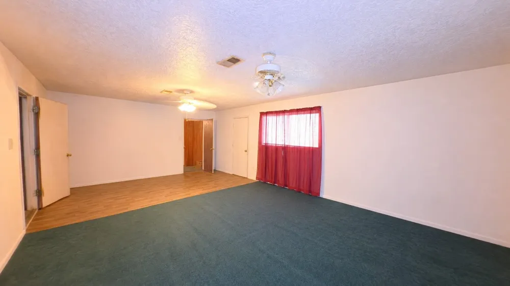 2116 Allen Lane Baytown, TX 77521