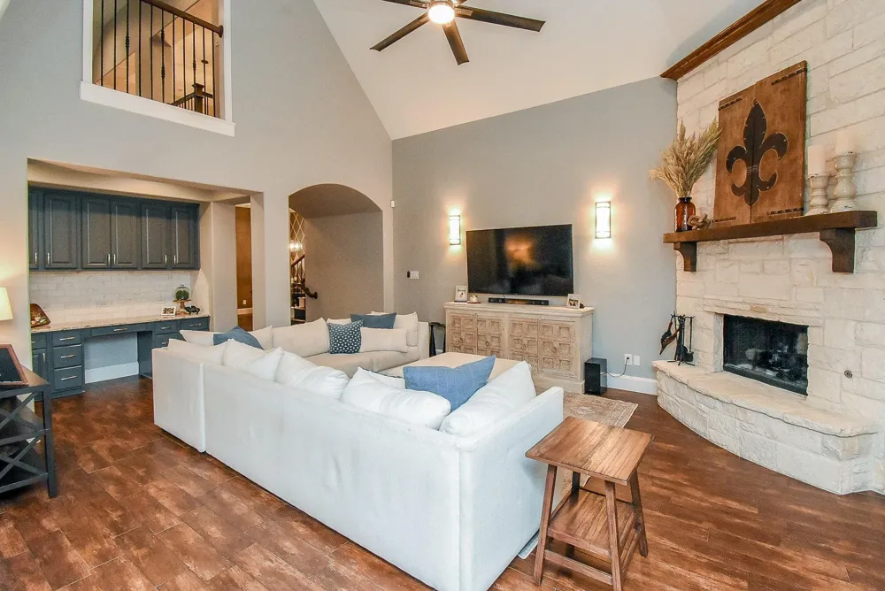 143 Kaden Creek Place Montgomery, TX 77316
