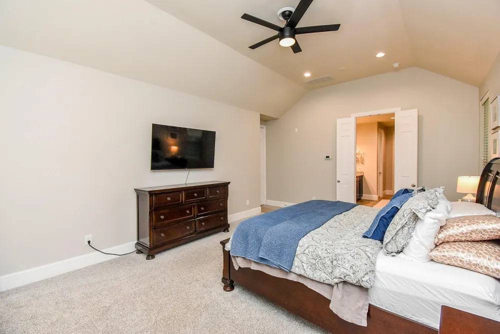 143 Kaden Creek Place Montgomery, TX 77316