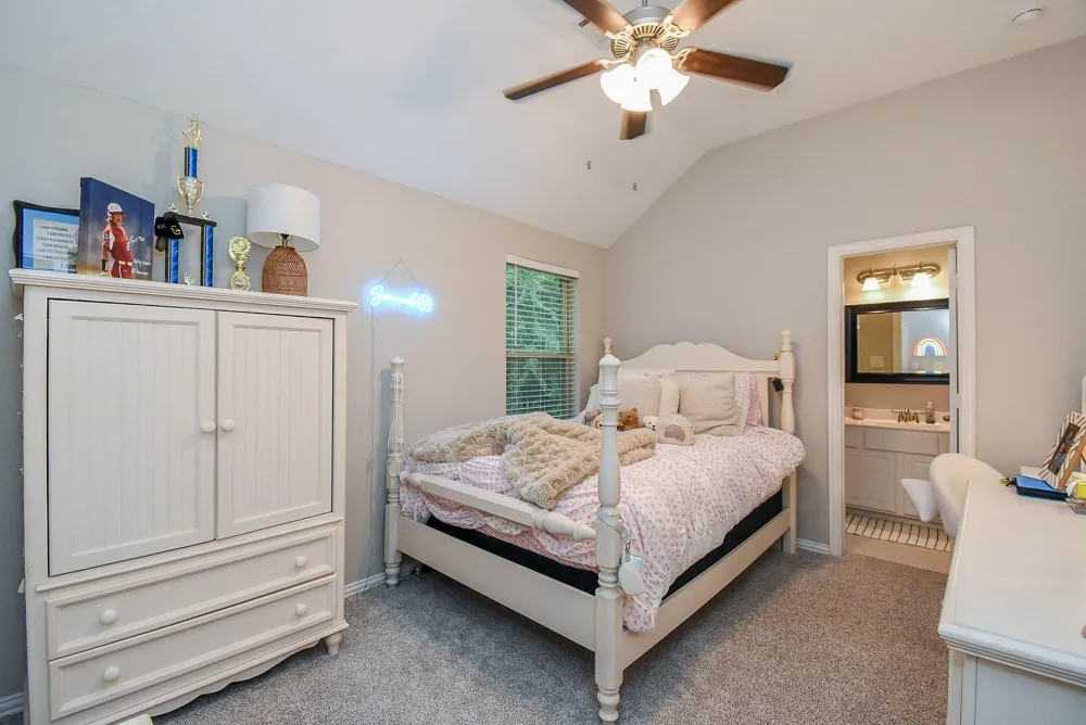 143 Kaden Creek Place Montgomery, TX 77316