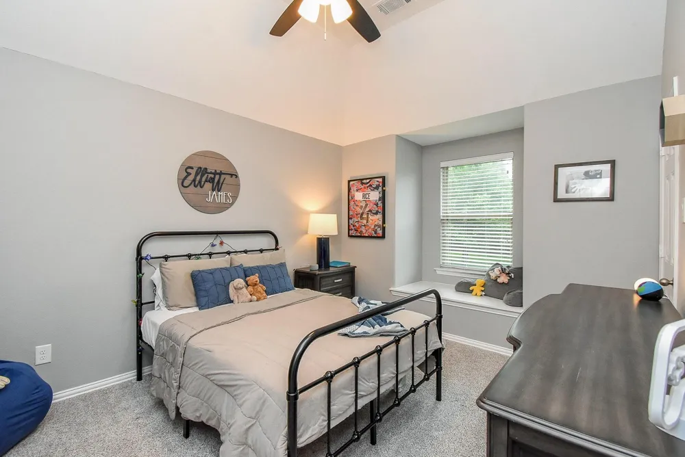 143 Kaden Creek Place Montgomery, TX 77316