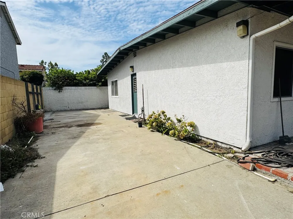 19302 Teresa Cerritos, CA 90703