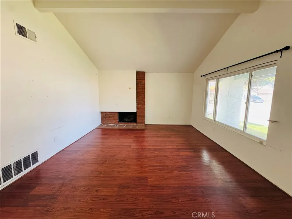 19302 Teresa Cerritos, CA 90703
