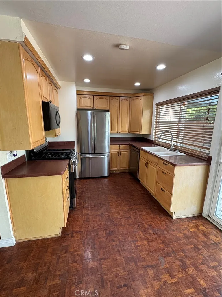 19302 Teresa Cerritos, CA 90703