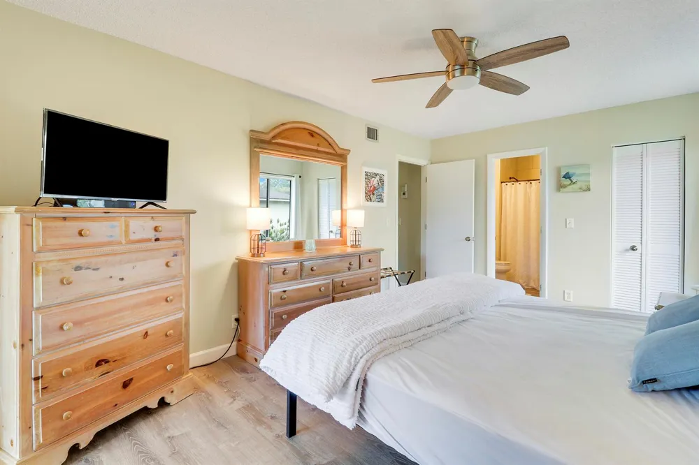 6414 CHASEWOOD DRIVE #F Jupiter, FL 33458
