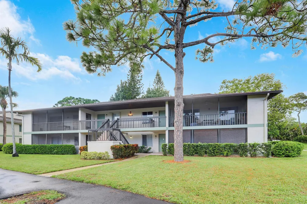 6414 CHASEWOOD DRIVE #F Jupiter, FL 33458