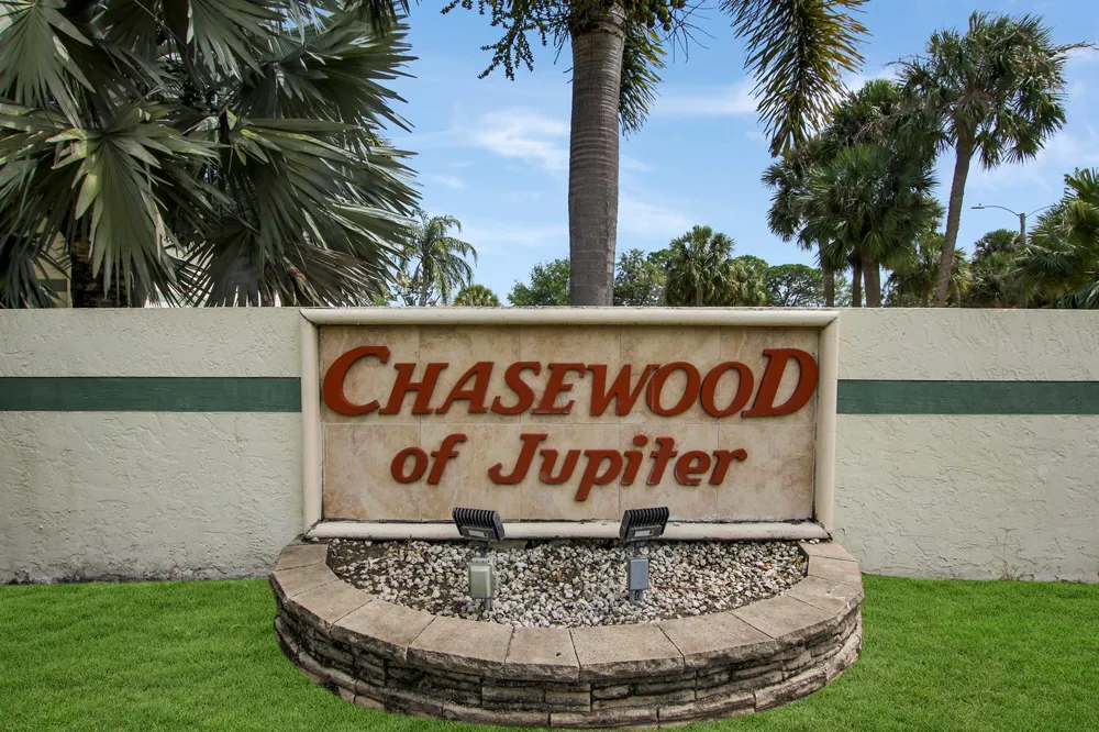6414 CHASEWOOD DRIVE #F Jupiter, FL 33458