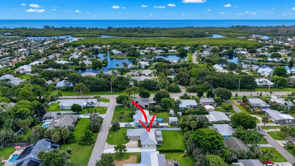 8816 SE ALABAMA PLACE Hobe Sound, FL 33455
