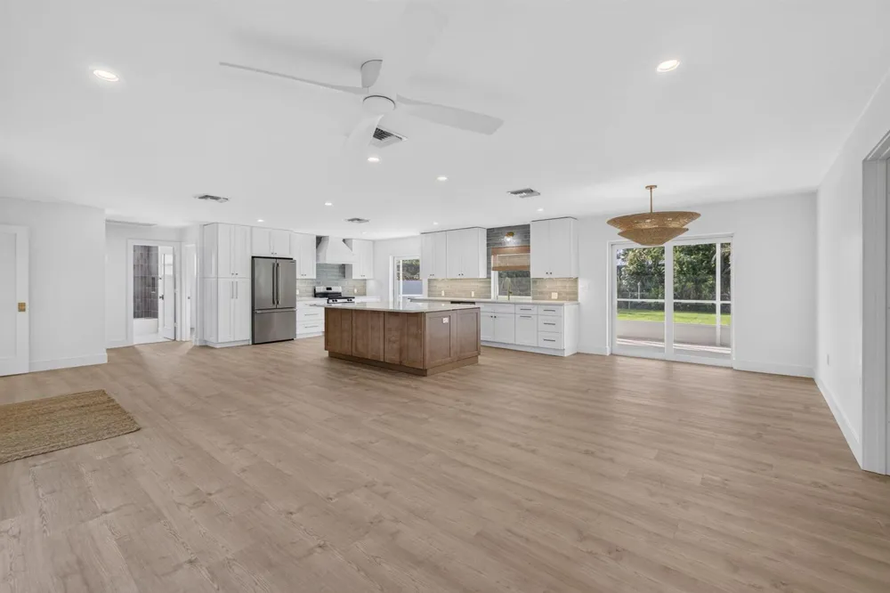 8816 SE ALABAMA PLACE Hobe Sound, FL 33455