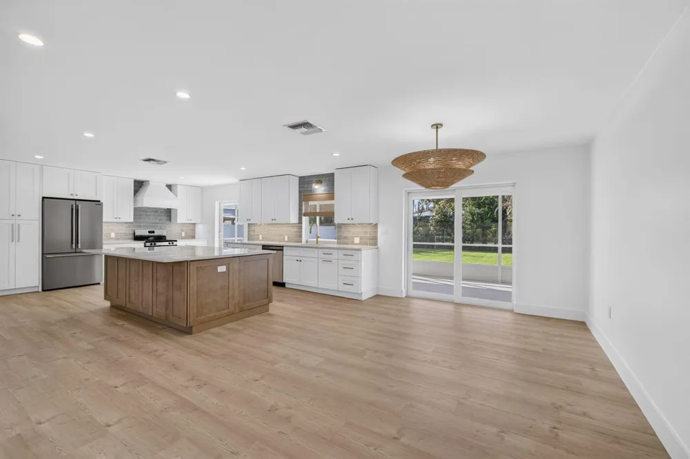 8816 SE ALABAMA PLACE Hobe Sound, FL 33455