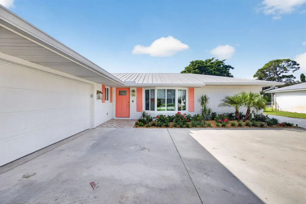 8816 SE ALABAMA PLACE Hobe Sound, FL 33455