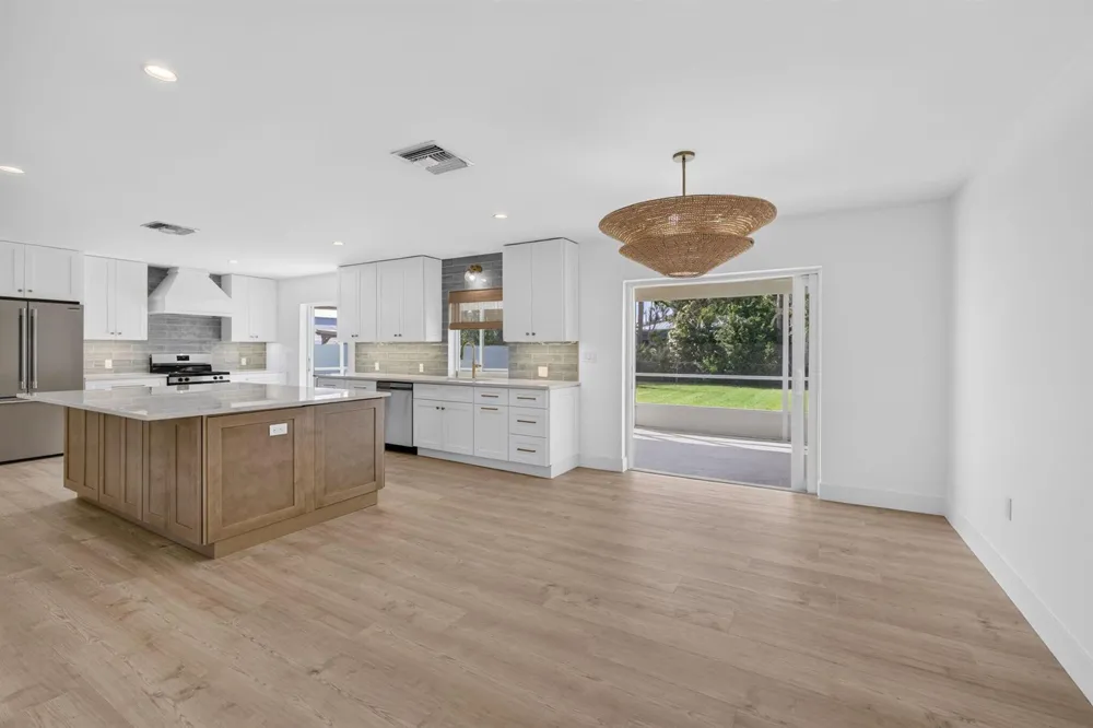 8816 SE ALABAMA PLACE Hobe Sound, FL 33455