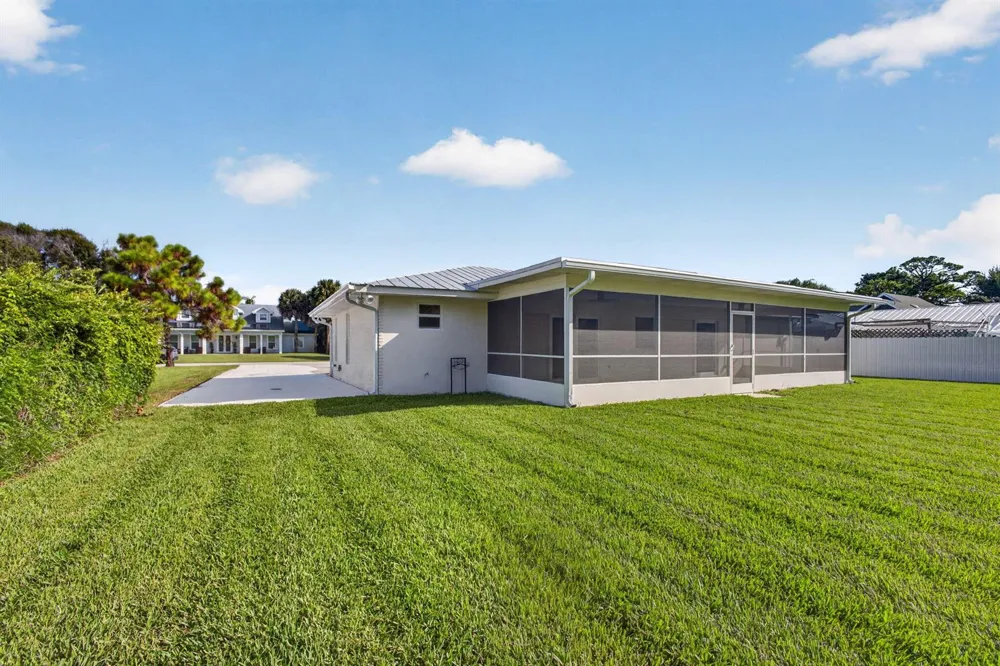 8816 SE ALABAMA PLACE Hobe Sound, FL 33455