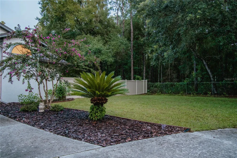 12009 S DAFFODIL POINT Floral City, FL 34436