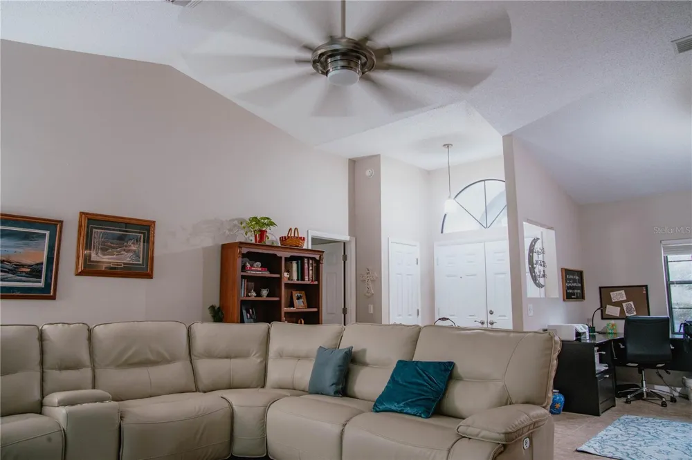 12009 S DAFFODIL POINT Floral City, FL 34436
