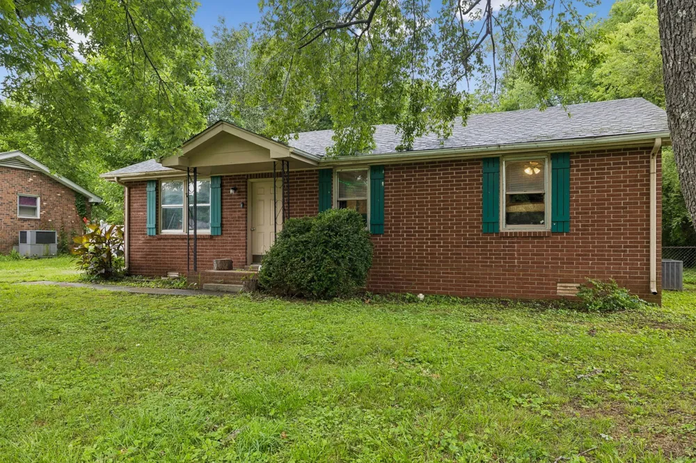 109 Red Berry Rd Smyrna, TN 37167