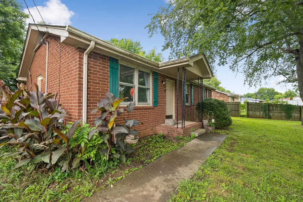 109 Red Berry Rd Smyrna, TN 37167