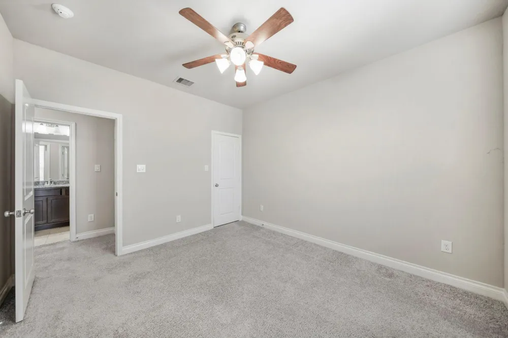 9442 Scanlan Heights Lane Missouri City, TX 77459