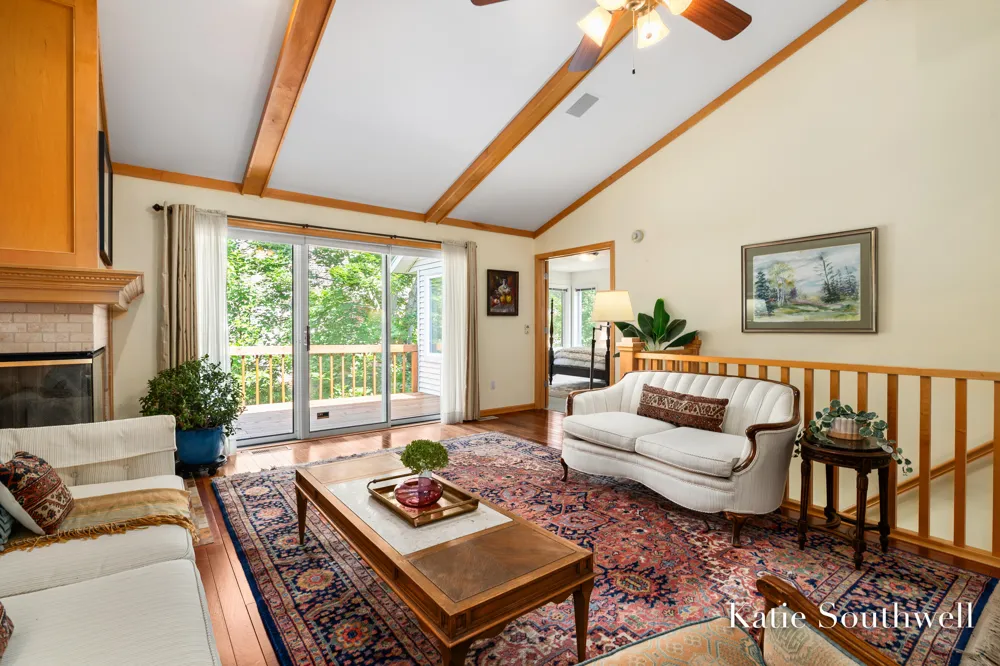 2116 Shetland Drive NE Grand Rapids, MI 49505