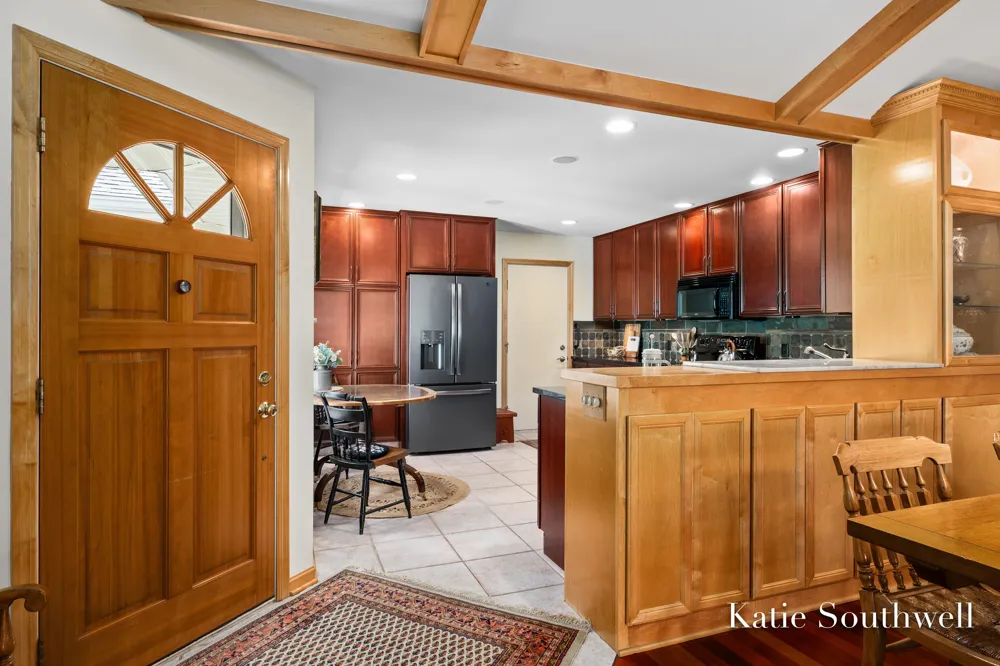2116 Shetland Drive NE Grand Rapids, MI 49505