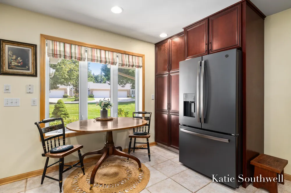 2116 Shetland Drive NE Grand Rapids, MI 49505