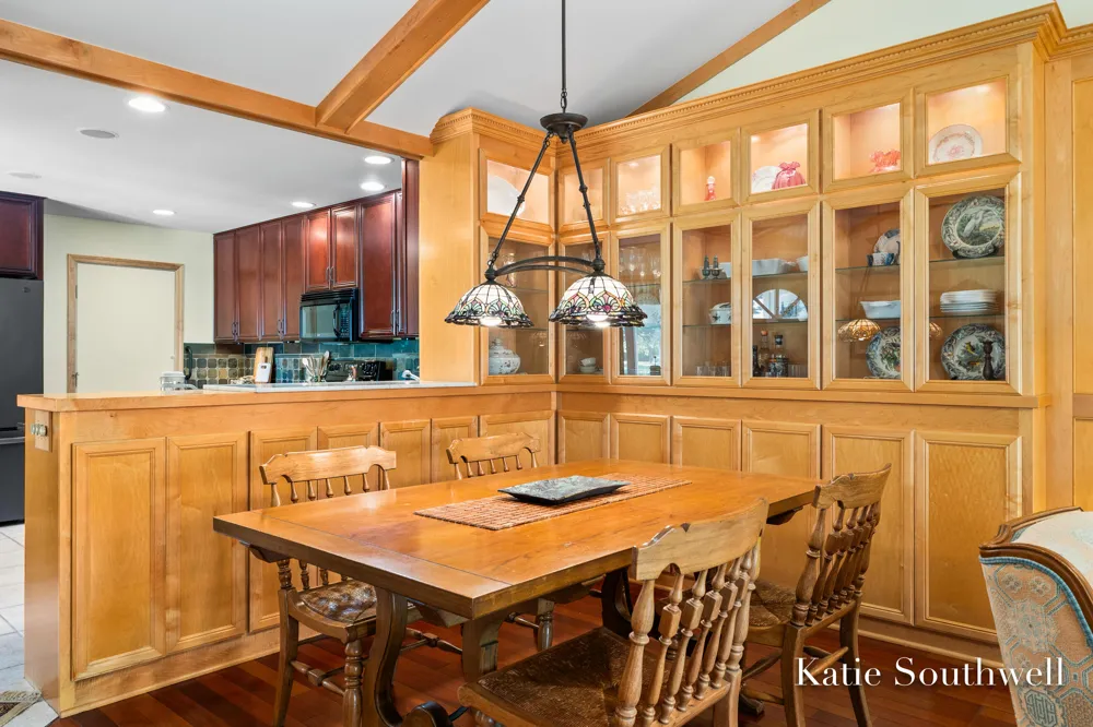 2116 Shetland Drive NE Grand Rapids, MI 49505