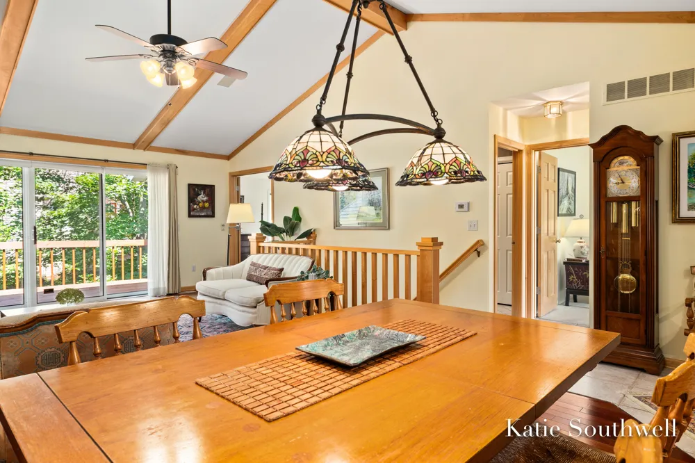 2116 Shetland Drive NE Grand Rapids, MI 49505