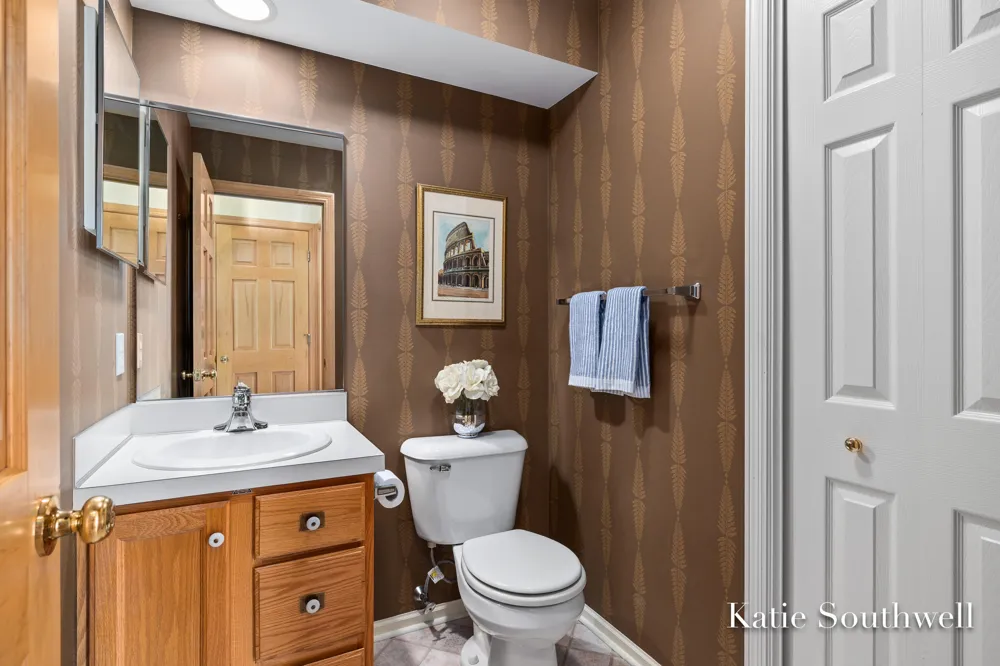 2116 Shetland Drive NE Grand Rapids, MI 49505