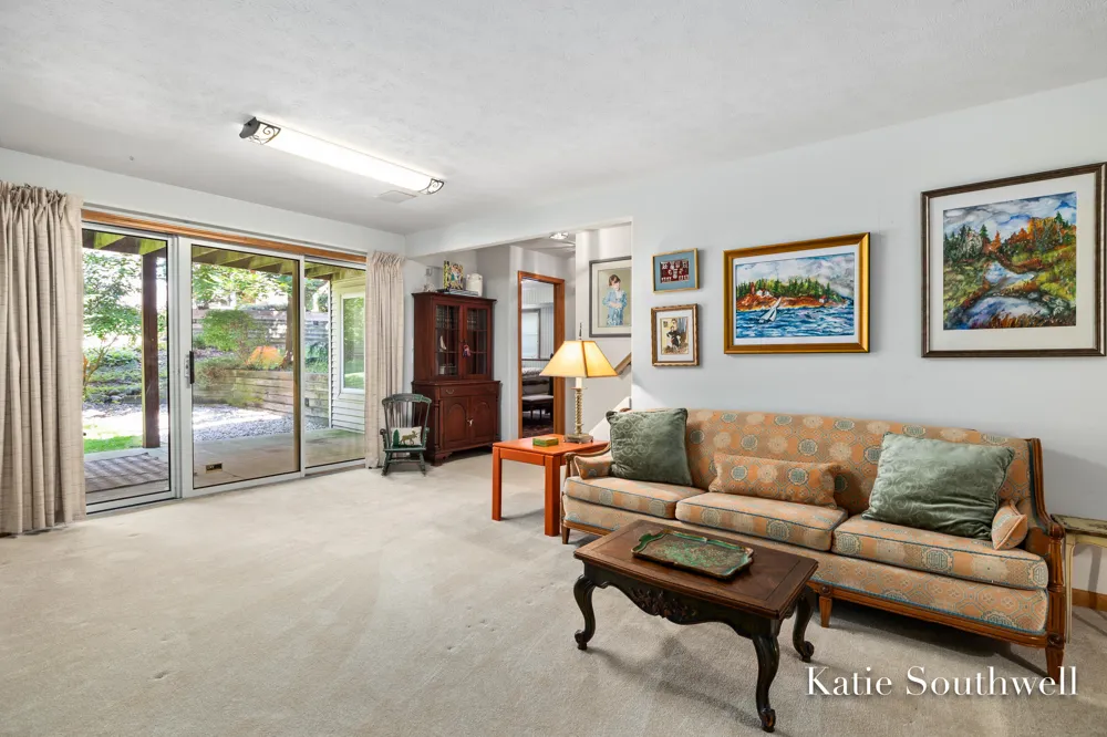 2116 Shetland Drive NE Grand Rapids, MI 49505
