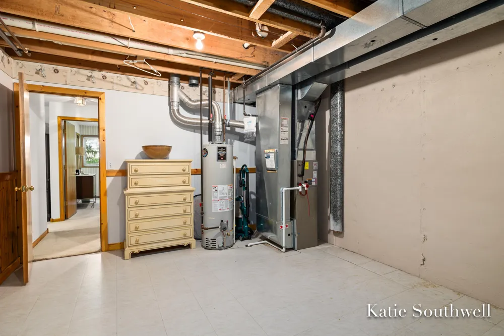 2116 Shetland Drive NE Grand Rapids, MI 49505