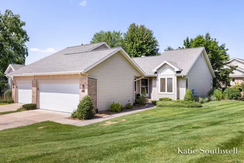 2116 Shetland Drive NE