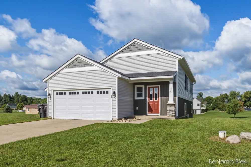 2809 Ivy Lane Middleville, MI 49333