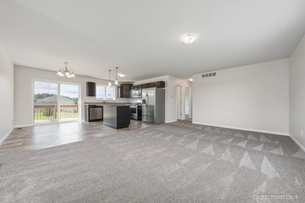 2809 Ivy Lane Middleville, MI 49333